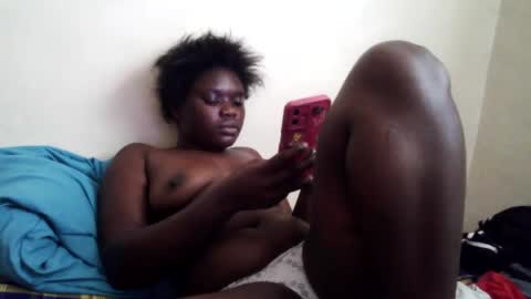Snapshot of pretty_melan chatting on June 23, 2026, 8:12 am pretty_melan online show from June 23, 2026, 8:12 am