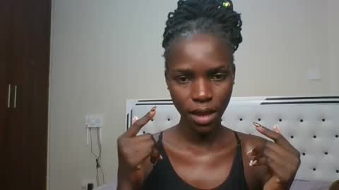 Snapshot of pretty_midnight_desire chatting on October 16, 2025, 9:43 am Pretty online show from October 16, 2025, 9:43 am