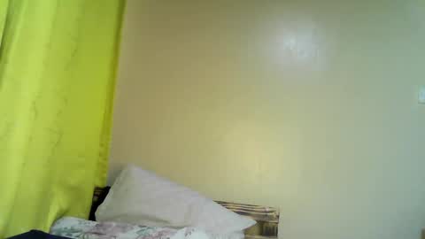 Snapshot of pretty_moh chatting on November 5, 2025, 9:42 am Moh online show from November 5, 2025, 9:42 am