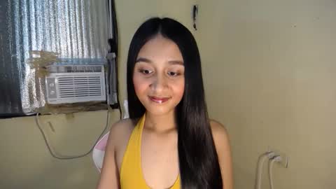 Snapshot of pretty_morenaxx chatting on October 12, 2025, 12:04 pm Marimar online show from October 12, 2025, 12:04 pm