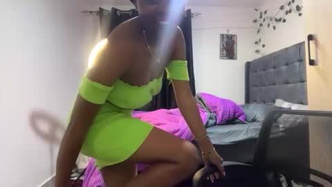 Pretty peaches online show from February 19, 2026, 1:45 am