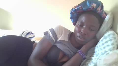 Snapshot of pretty_petite_ebony chatting on January 11, 2025, 2:15 pm pretty_petite_ebony online show from January 11, 2025, 2:15 pm