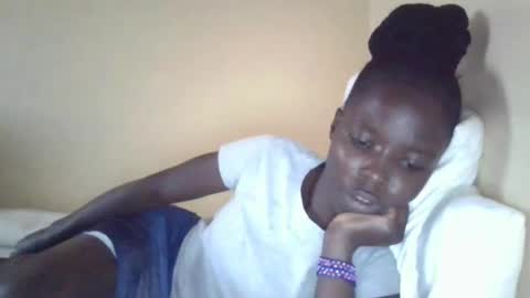 Snapshot of pretty_petite_ebony chatting on January 27, 2025, 2:24 pm pretty_petite_ebony online show from January 27, 2025, 2:24 pm