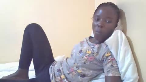 Snapshot of pretty_petite_ebony chatting on March 8, 2025, 10:02 pm pretty_petite_ebony online show from March 8, 2025, 10:02 pm