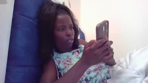 pretty_petite_ebony online show from November 10, 2025, 1:54 pm