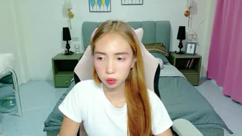 Snapshot of pretty_pinay_khimmy chatting on July 9, 2026, 12:31 pm pretty_pinay_khimmy online show from July 9, 2026, 12:31 pm