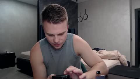 Justin online show from October 8, 2025, 2:53 am