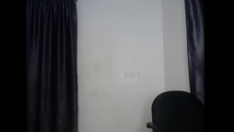 Snapshot of prettybaby6 chatting on February 12, 2026, 6:36 pm helen online show from February 12, 2026, 6:36 pm