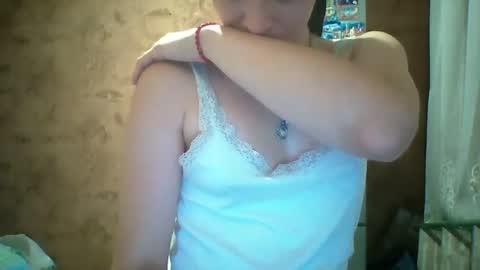 Bella online show from July 20, 2026, 8:44 pm