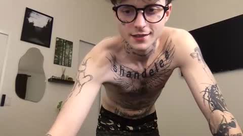 pretty boy online show from January 14, 2026, 3:01 am