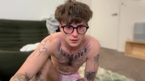 Snapshot of prettyboyszn chatting on April 29, 2026, 5:11 am pretty boy online show from April 29, 2026, 5:11 am