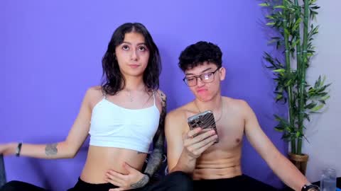 Snapshot of prettybunnies08 chatting on January 8, 2025, 1:53 am Enzo Denis online show from January 8, 2025, 1:53 am