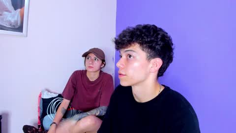 Snapshot of prettybunnies08 chatting on January 23, 2025, 10:54 pm Enzo Denis online show from January 23, 2025, 10:54 pm