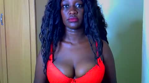 Snapshot of prettycandy0 chatting on April 27, 2026, 5:00 pm prettycandy0 online show from April 27, 2026, 5:00 pm