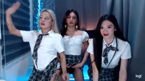 Snapshot of prettycumnotes69 chatting on January 2, 2025, 9:43 am ASHLEY online show from January 2, 2025, 9:43 am