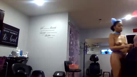 Snapshot of prettyhairedbone chatting on February 26, 2026, 2:32 am Pink Pussy69 online show from February 26, 2026, 2:32 am