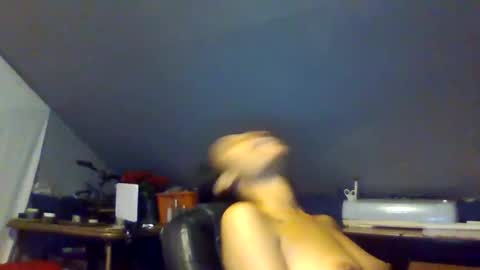 Snapshot of prettyhairedbone chatting on April 1, 2026, 4:57 am Pink Pussy69 online show from April 1, 2026, 4:57 am