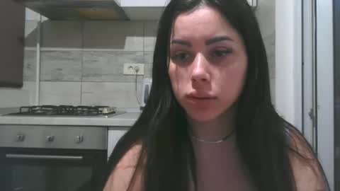 prettyjulliette online show from May 13, 2026, 5:32 pm