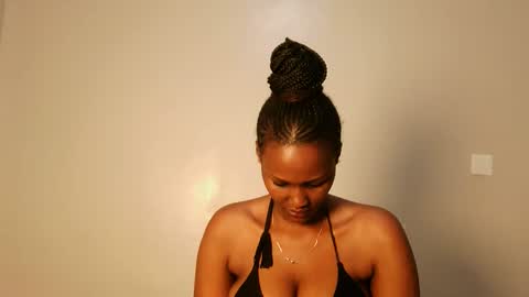 prettykeilaa online show from March 19, 2026, 10:30 am