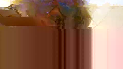 Mona Red online show from March 9, 2025, 1:48 pm