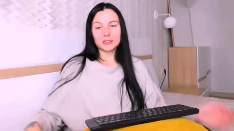 prettymasha_ online show from December 19, 2024, 8:23 am