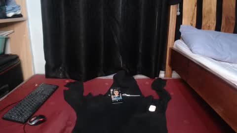 Snapshot of prettyninah chatting on December 8, 2024, 8:51 am lovedine online show from December 8, 2024, 8:51 am