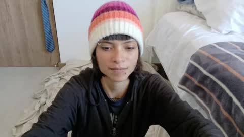 Juli online show from January 17, 2026, 5:49 pm