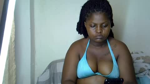 prettyriss online show from June 19, 2026, 5:50 pm