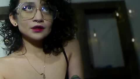 Snapshot of prettywildd chatting on January 13, 2025, 9:42 pm Pretty locos online show from January 13, 2025, 9:42 pm