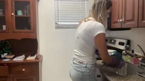 prettyyykittyyy22 online show from April 25, 2026, 4:48 pm