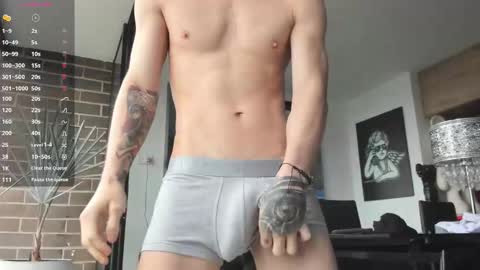 Snapshot of pretur_crubaa chatting on October 12, 2025, 12:15 pm PRETUR online show from October 12, 2025, 12:15 pm