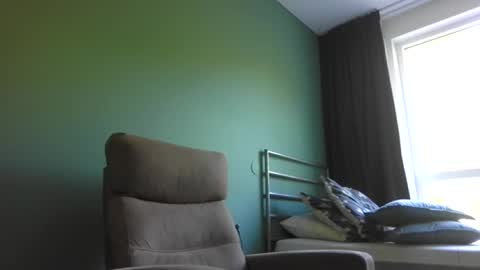 prieslucas068 online show from July 15, 2026, 5:45 am