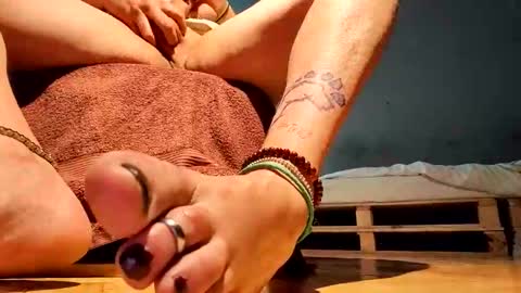 prikryljan02 online show from September 16, 2025, 10:38 am