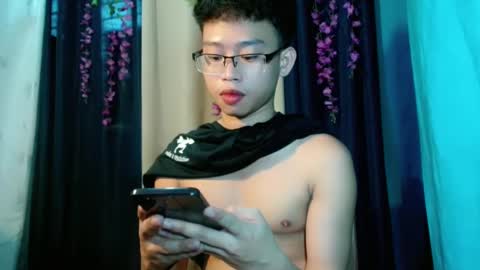 prince_valx online show from January 28, 2025, 7:22 am