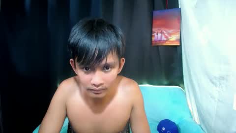 Snapshot of prince_zaijan chatting on February 14, 2025, 11:09 pm Prince Zaijan online show from February 14, 2025, 11:09 pm