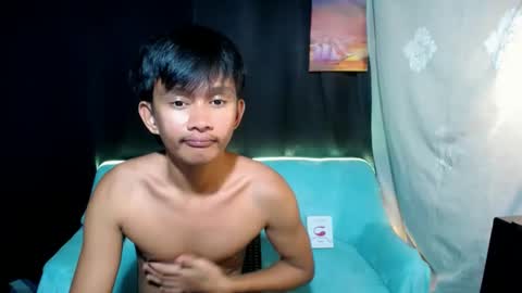 Snapshot of prince_zaijan chatting on February 17, 2025, 12:16 pm Prince Zaijan online show from February 17, 2025, 12:16 pm