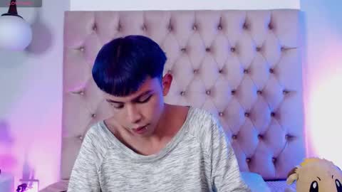 Snapshot of princeapolo_anki chatting on November 4, 2025, 7:57 pm Prince online show from November 4, 2025, 7:57 pm