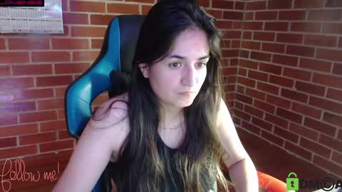 Snapshot of princesa_leia_zathur chatting on December 19, 2024, 9:17 pm Leia online show from December 19, 2024, 9:17 pm