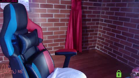 Snapshot of princesa_leia_zathur chatting on December 27, 2024, 4:21 pm Leia online show from December 27, 2024, 4:21 pm