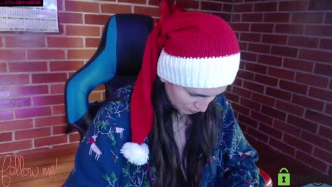 Snapshot of princesa_leia_zathur chatting on December 29, 2024, 5:01 pm Leia online show from December 29, 2024, 5:01 pm
