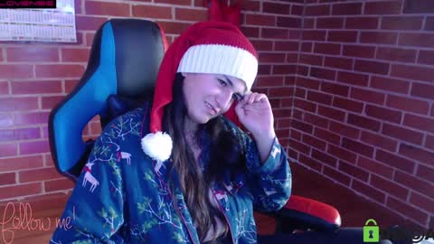 Snapshot of princesa_leia_zathur chatting on December 29, 2024, 8:04 pm Leia online show from December 29, 2024, 8:04 pm