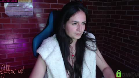 Snapshot of princesa_leia_zathur chatting on January 4, 2025, 12:37 am Leia online show from January 4, 2025, 12:37 am