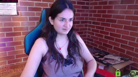 Snapshot of princesa_leia_zathur chatting on January 7, 2025, 1:35 pm Leia online show from January 7, 2025, 1:35 pm
