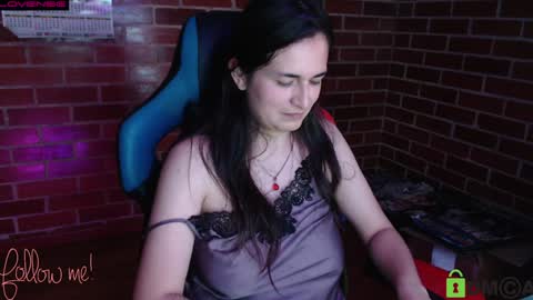 Snapshot of princesa_leia_zathur chatting on January 7, 2025, 10:41 pm Leia online show from January 7, 2025, 10:41 pm