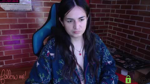 Snapshot of princesa_leia_zathur chatting on January 8, 2025, 1:41 pm Leia online show from January 8, 2025, 1:41 pm