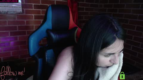 Snapshot of princesa_leia_zathur chatting on January 17, 2025, 9:28 pm Leia online show from January 17, 2025, 9:28 pm