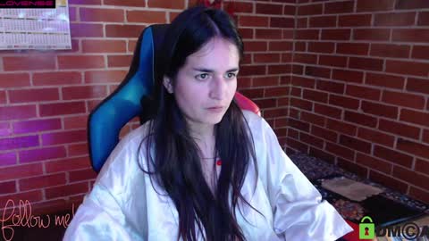 Snapshot of princesa_leia_zathur chatting on January 27, 2025, 10:27 pm Leia online show from January 27, 2025, 10:27 pm