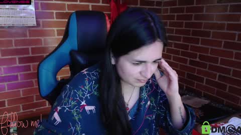 Snapshot of princesa_leia_zathur chatting on January 30, 2025, 3:19 pm Leia online show from January 30, 2025, 3:19 pm