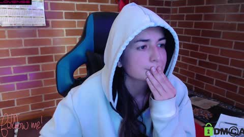 Snapshot of princesa_leia_zathur chatting on January 31, 2025, 4:27 pm Leia online show from January 31, 2025, 4:27 pm