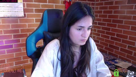 Snapshot of princesa_leia_zathur chatting on February 5, 2025, 4:14 pm Leia online show from February 5, 2025, 4:14 pm